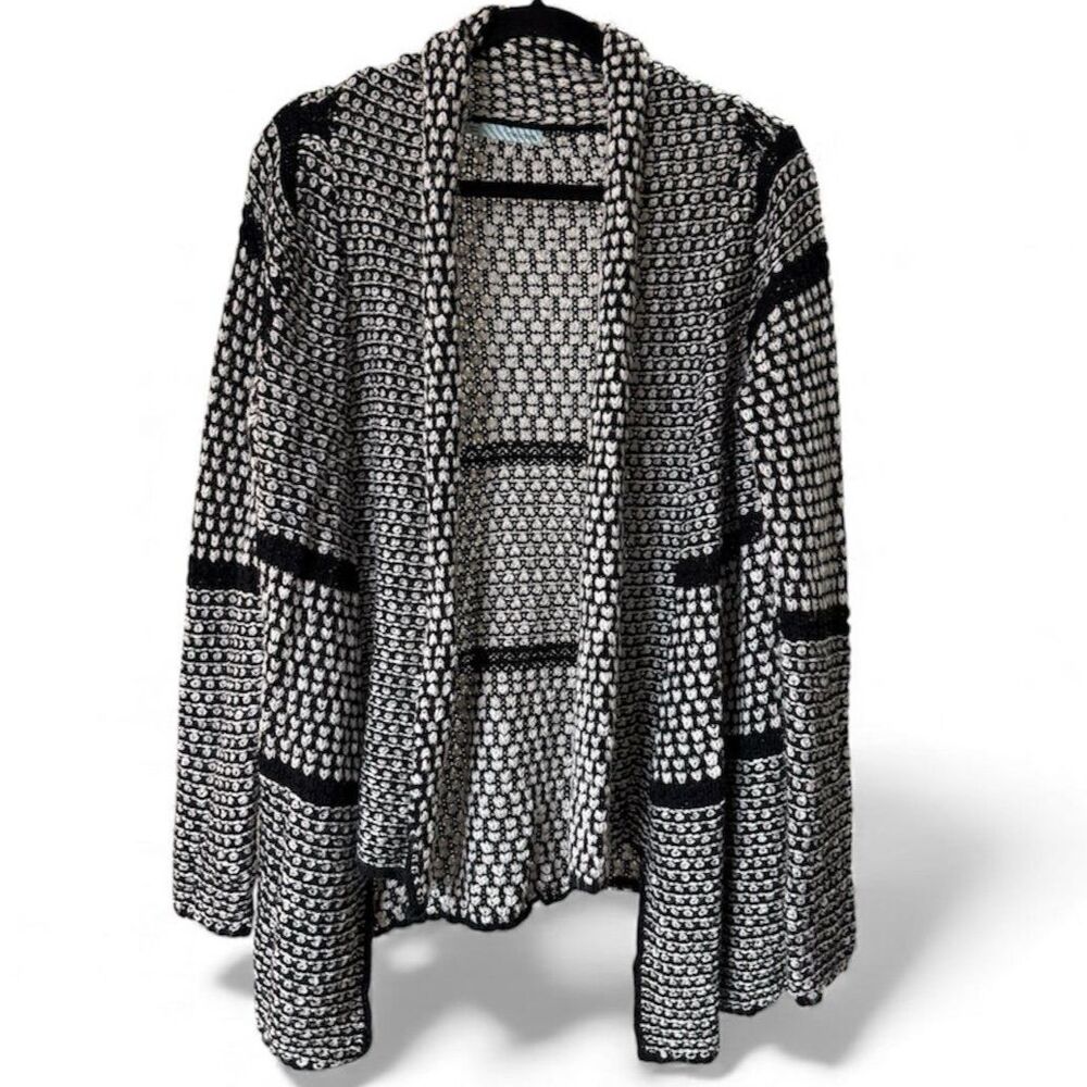 Maurices Heavy‎ Knit Chunky Cardigan Sweater Black White Size Medium Cozy